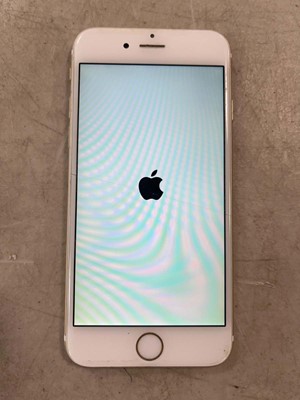 Lot 2083 - Apple iPhone 6 64 GB MG4J23/A