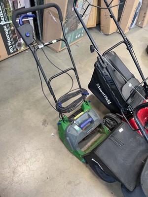 Lot 4183 - Powerbase electric cylinder mower