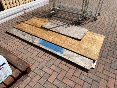 Lot 4315 - 4 various size plywood boards