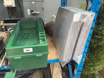 Lot 4367 - Selection of items inc. 3 Go System gas...