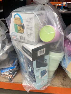 Lot 3036 - Bag of water bottles