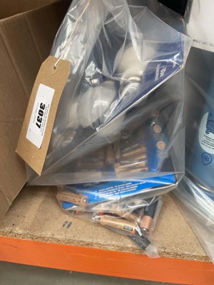 Lot 3037 - Bag containing light bulbs and batteries