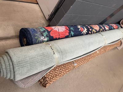Lot 5120 - 3x4m green carpet