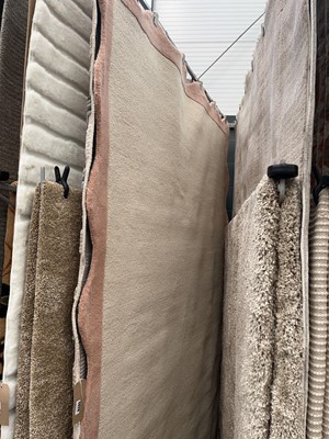 Lot 5027 - Wavy edge carpet, pink and beige