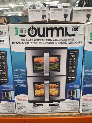 Lot 3052 - Boxed Gourmia dual basket air fryer