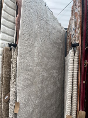 Lot 5030 - Large carpet, cream