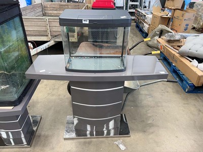 Lot 4412 - Fish tank plus stand