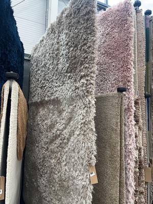 Lot 5051 - Shagpile carpet, brown
