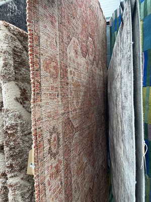 Lot 5059 - Woollen carpet, multi-coloured floral pattern
