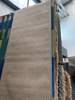 Lot 5062 - Carpet runner, diamond patterned