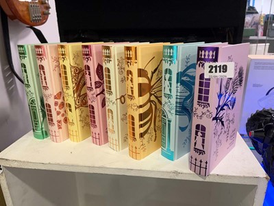 Lot 2119 - Set of 8 Bridgerton novels by Julia Quinn, The...