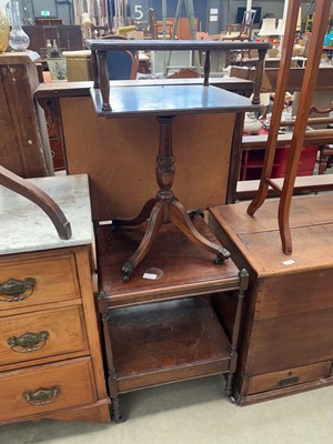 Lot 5172 - Two reproduction mahogany lamp tables