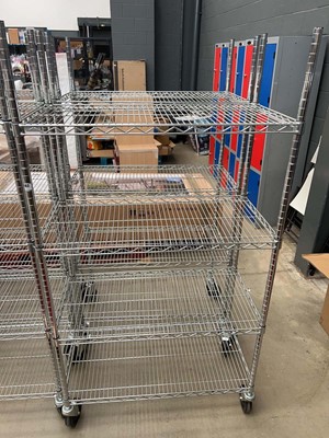 Lot 4482 - 4 wheeled 4 tiered metal wire shelving rack