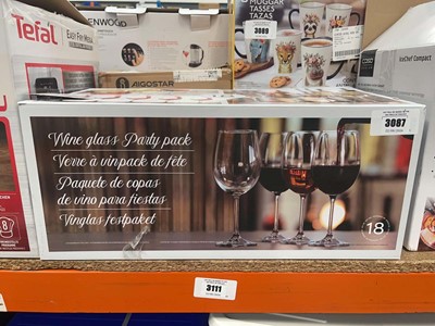 Lot 3087 - Box of wine glasses