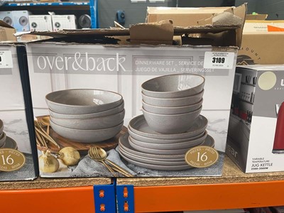 Lot 3109 - Over and Back dinnerware set