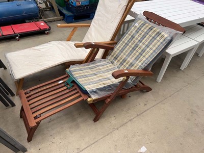 Lot 4512 - Wooden folding garden sunlounger plus cushion