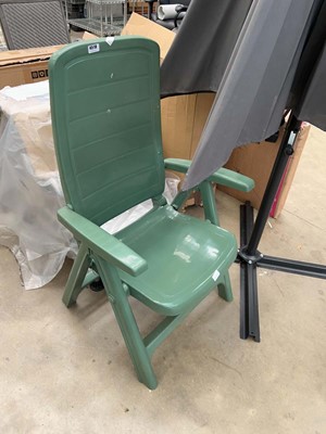 Lot 4518 - Folding plastic garden chair