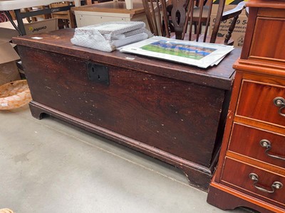 Lot 5287 - Elm coffer