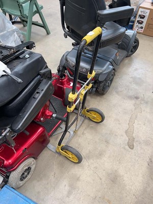Lot 4527 - 2 wheeled folding sack barrow
