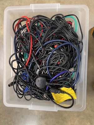 Lot 2248 - Box containing various cables