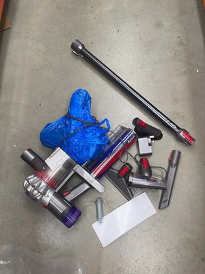 Lot 3171 - Handheld Dyson V8 with accessories