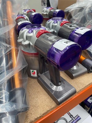 Lot 3176 - Handheld Dyson V8 (no accessories)
