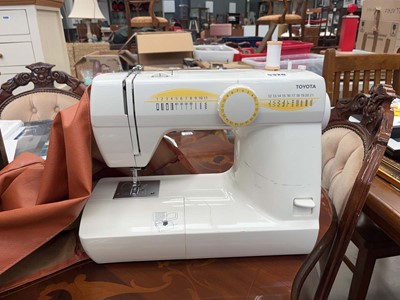 Lot 5320 - Electric Toyota sewing machine