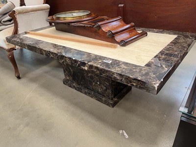 Lot 5325 - Faux marble coffee table