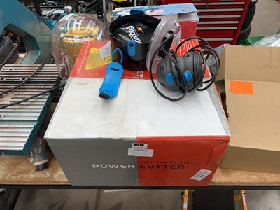 Lot 4576 - Power Cutter tile cutter plus 240v Sandbug...