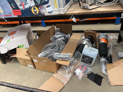 Lot 4587 - Under bay of car related items inc. car...