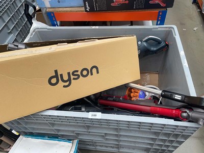 Lot 3199 - Box of loose vacuums, fan parts etc