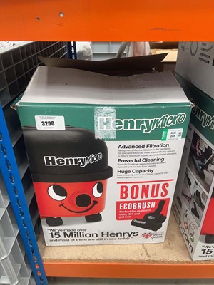 Lot 3200 - Henry micro vacuum cleaner with box