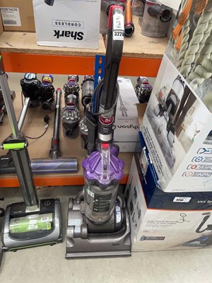 Lot 3228 - Upright Dyson DC33 vacuum cleaner