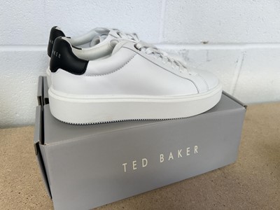 Lot Boxed pair of Ted Baker trainers size UK 5
