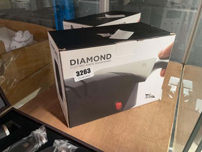 Lot 3263 - 2 Diamond electric knife sharpeners