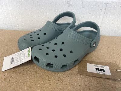 Lot Crocs in grey size UK 6