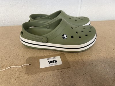 Lot Crocs in green size UK 8