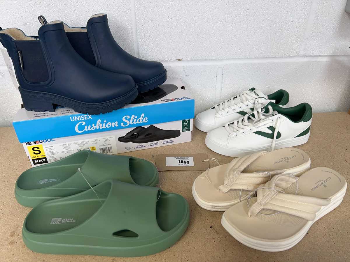Lot Mixed lot of shoes to include 32 degrees cool...
