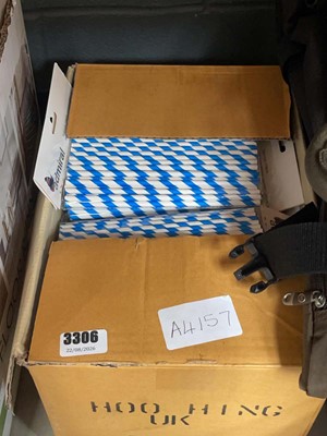 Lot 3306 - Box of straws