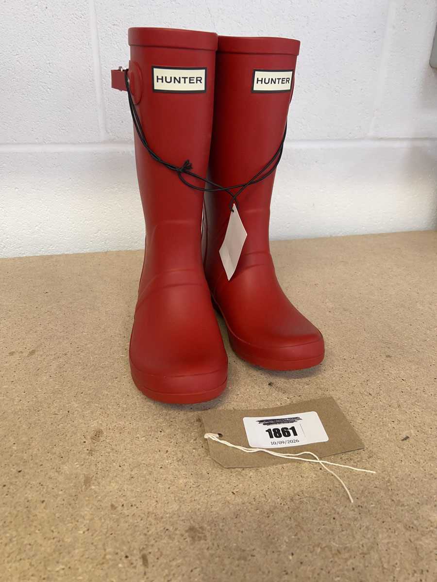Lot Hunter cascade side wellies in red junior size...