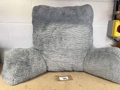 Lot Grey faux fur reading back rest pillow