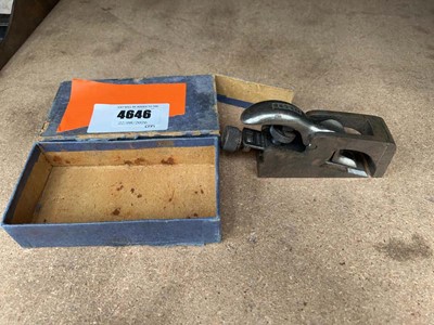 Lot 4646 - Record bullnose carpenters plane with original...