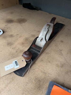 Lot 4647 - Woodworking No. 7 plane
