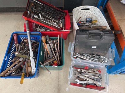 Lot 4662 - Selection of engineers tools inc. sockets,...