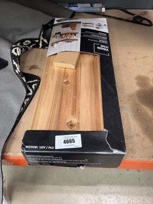 Lot 4665 - Under bay of items inc, Michelin wiper blades,...