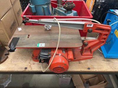 Lot 4752 - Hegner precision scroll saw 240v