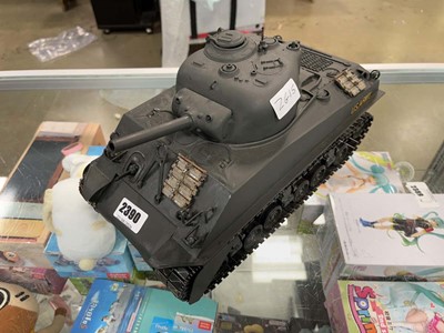 Lot 2390 - Model tank
