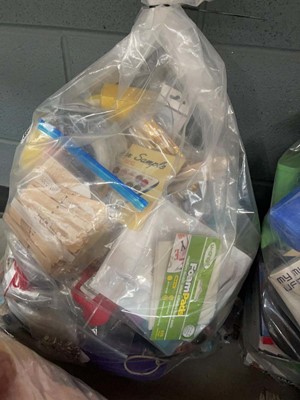 Lot 3358 - Bag of craft items