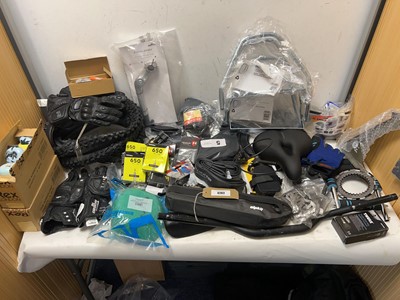 Lot 4799 - Bicycle and motorbike parts and accessories to...