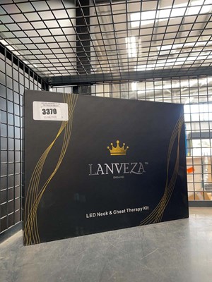 Lot 3370 - Lanveza LED neck and chest therapy kit